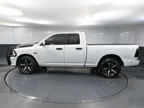 Used 2019 RAM 1500 Express w/ Express Value Package AWD/4WD image 11
