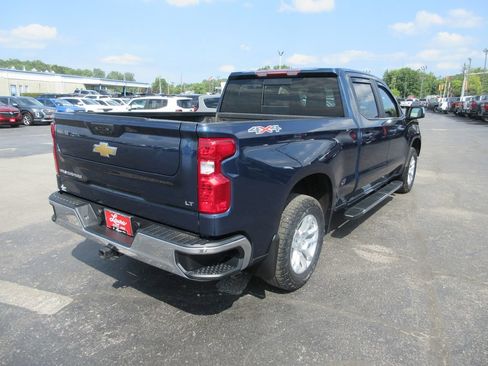 Certified 2022 Chevrolet Silverado 1500 LT w/ Leather Package AWD/4WD image 5