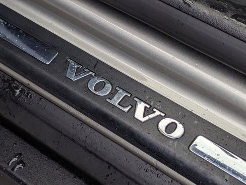 Used 2016 Volvo XC70 T5 Premier w/ Proximity Package image 39