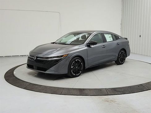 New 2026 Nissan Sentra SR w/ SR Premium Package image 3