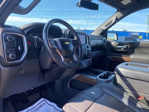 Used 2021 Chevrolet Silverado 1500 High Country w/ Max Trailering Package AWD/4WD image 9