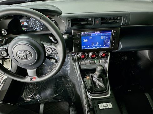 Used 2025 Toyota GR86 Premium RWD image 26