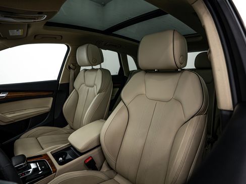 Certified 2023 Audi Q5 2.0T Premium Plus w/ Premium Plus Package AWD/4WD image 19