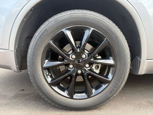Used 2018 Dodge Durango R/T w/ Technology Group image 4
