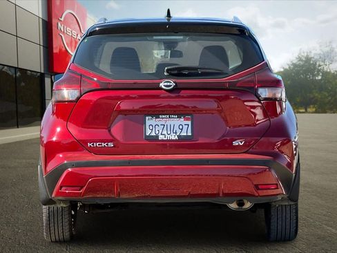 Certified 2023 Nissan Kicks SV FWD image 8