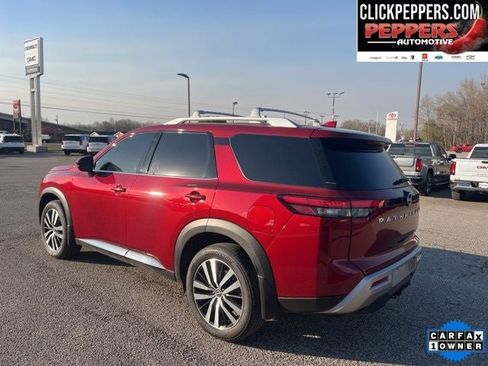 Used 2024 Nissan Pathfinder Platinum w/ Cargo Package image 3