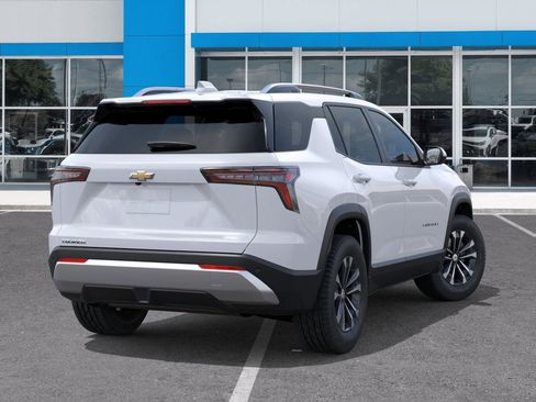 New 2026 Chevrolet Equinox LT image 6