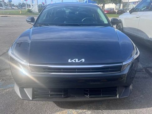Used 2026 Kia K4 FWD image 3