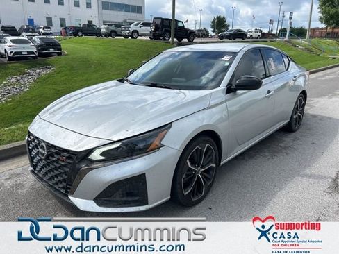 Used 2024 Nissan Altima 2.5 SR FWD image 1