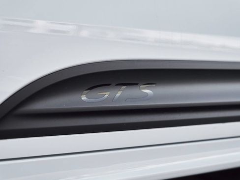 Used 2025 Porsche Macan GTS AWD/4WD image 9