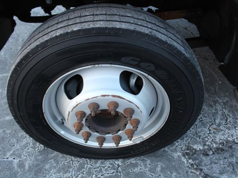 Used 2017 RAM 5500 Tradesman w/ Max Tow Package image 28