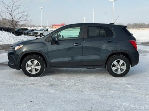 Used 2021 Chevrolet Trax LS w/ Tint and Cruise Package image 8