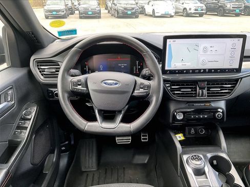 Used 2024 Ford Escape ST-Line w/ Tech Pack #1 AWD/4WD image 16