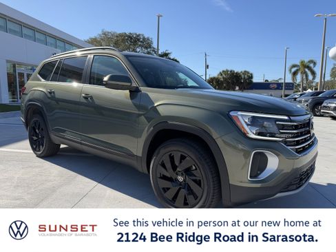 New 2026 Volkswagen Atlas SE image 1