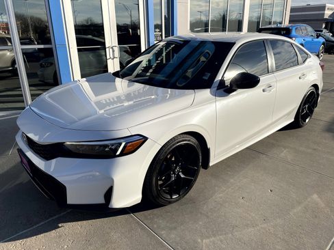 Certified 2025 Honda Civic Sport image 4