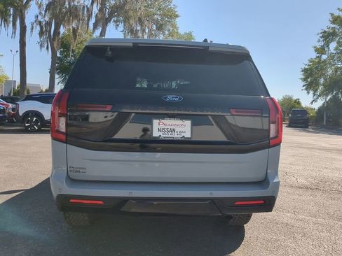 Used 2025 Ford Expedition Tremor AWD/4WD image 4