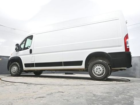 Used 2024 RAM ProMaster 2500 w/ Convenience Group image 29
