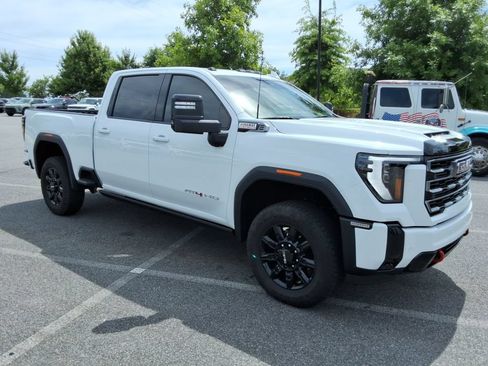 Certified 2026 GMC Sierra 2500 AT4 w/ AT4 Premium Plus Package AWD/4WD image 3