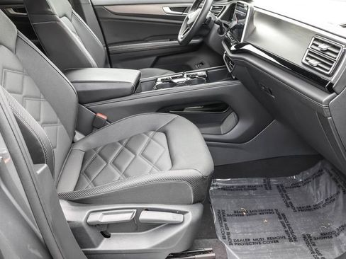 Certified 2024 Volkswagen Atlas Cross Sport SE image 35