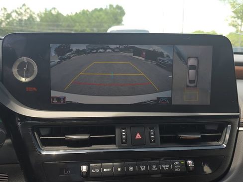 Used 2022 Lexus ES 350 Ultra Luxury w/ Accessory Package 2 FWD image 18