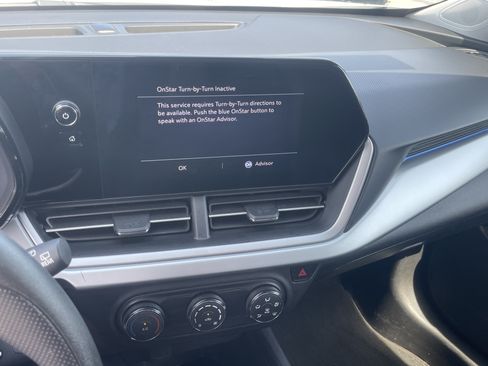 Used 2024 Chevrolet Trax LS FWD image 29