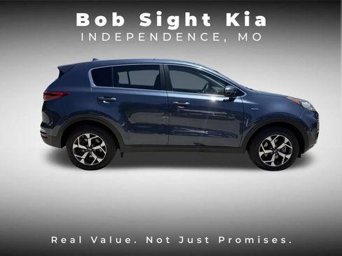 Certified 2021 Kia Sportage LX w/ LX AWD Popular Package image 12