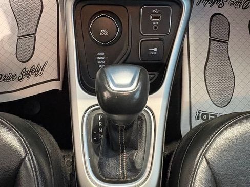 Used 2021 Jeep Compass Latitude AWD/4WD image 22