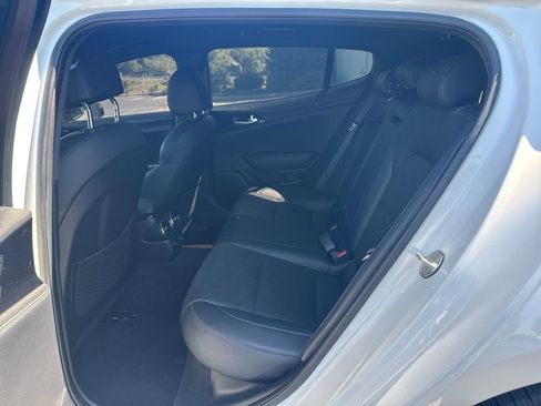 Used 2020 Kia Stinger GT-Line RWD image 12