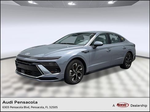 Used 2025 Hyundai Sonata SEL FWD image 1