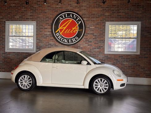 Used 2008 Volkswagen Beetle SE image 18