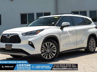 Used 2020 Toyota Highlander Platinum AWD/4WD video 1