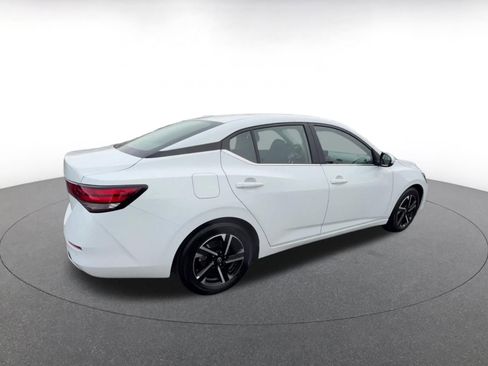 Used 2025 Nissan Sentra SV image 15
