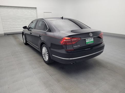 Used 2017 Volkswagen Passat 1.8T SE image 5