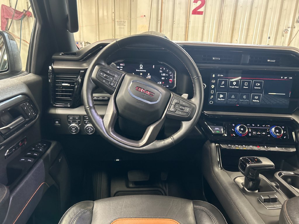 Used 2025 GMC Sierra 1500 AT4 w/ AT4 Premium Package AWD/4WD image 17