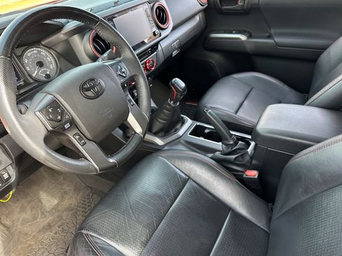 Used 2023 Toyota Tacoma TRD Pro AWD/4WD image 9
