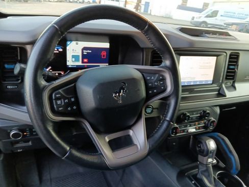 Used 2022 Ford Bronco Black Diamond AWD/4WD image 13