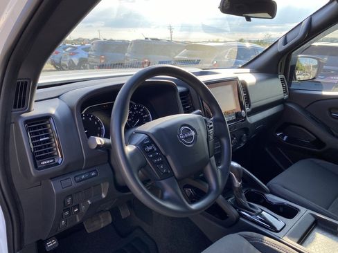 Used 2023 Nissan Frontier SV w/ Midnight Edition Package AWD/4WD image 12