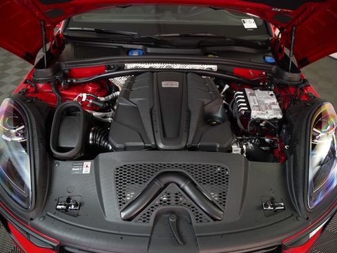 New 2026 Porsche Macan S image 26