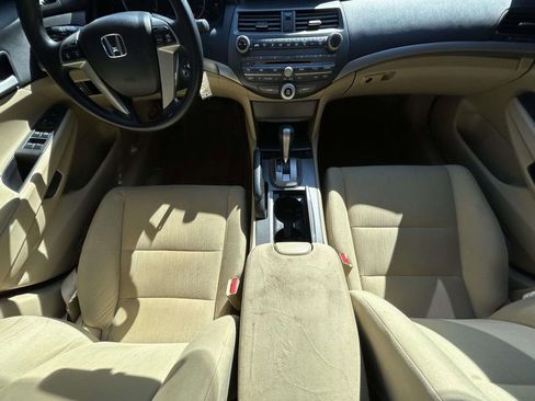 Used 2011 Honda Accord LX-P image 12