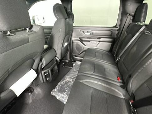 New 2026 RAM 1500 Express AWD/4WD image 14
