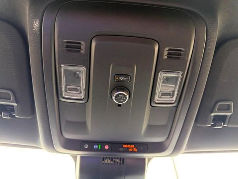 Used 2025 Chevrolet Tahoe LT AWD/4WD image 55