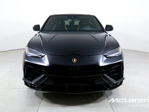 Used 2024 Lamborghini Urus Performante AWD/4WD image 4