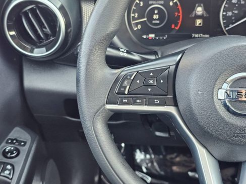 Used 2021 Nissan Kicks SV image 26