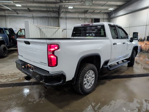 Used 2021 Chevrolet Silverado 2500 Custom w/ Custom Value Package AWD/4WD image 3