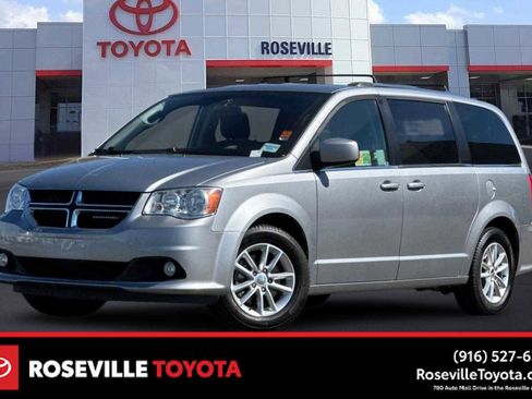 Used 2019 Dodge Grand Caravan SXT FWD image 1