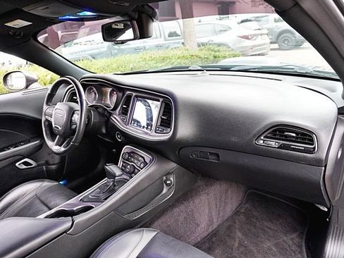 Used 2017 Dodge Challenger R/T Scat Pack image 10