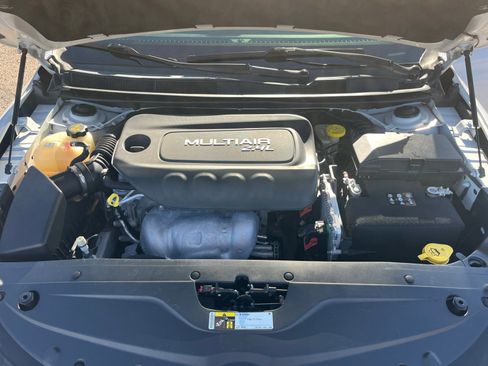 Used 2015 Chrysler 200 Limited w/ Convenience Group image 21