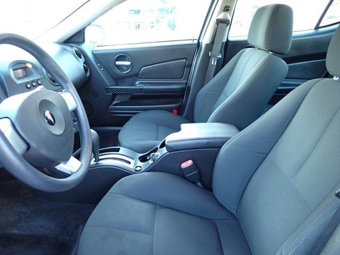 Used 2008 Pontiac Grand Prix SE image 11
