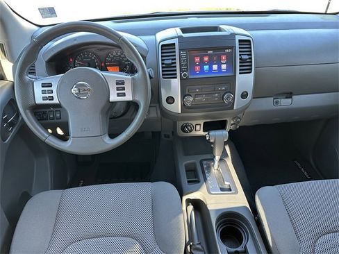Used 2019 Nissan Frontier SV image 23
