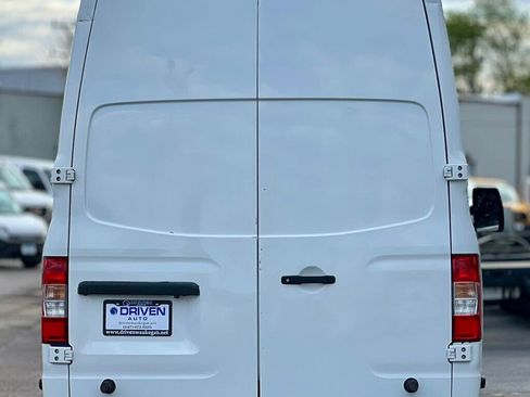 Used 2019 Nissan NV 2500 SV RWD image 4
